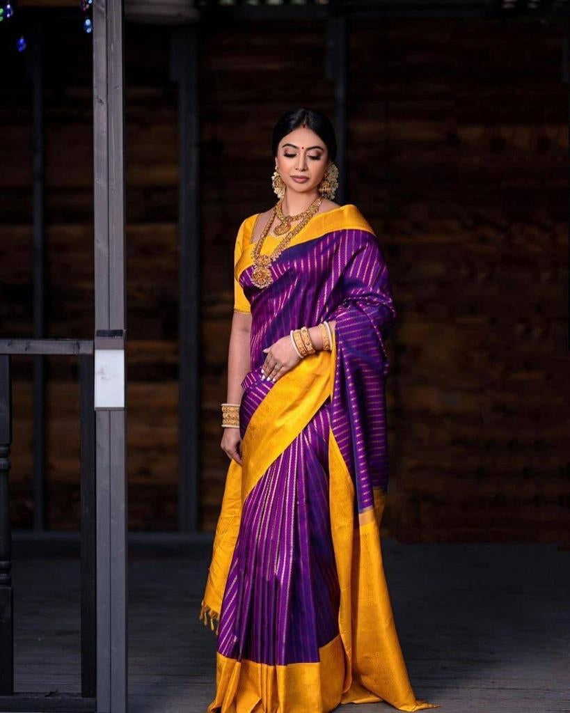 BEAUTIFUL RICH PALLU & JACQUARD WORK ON ALL OVER THE SAREE
