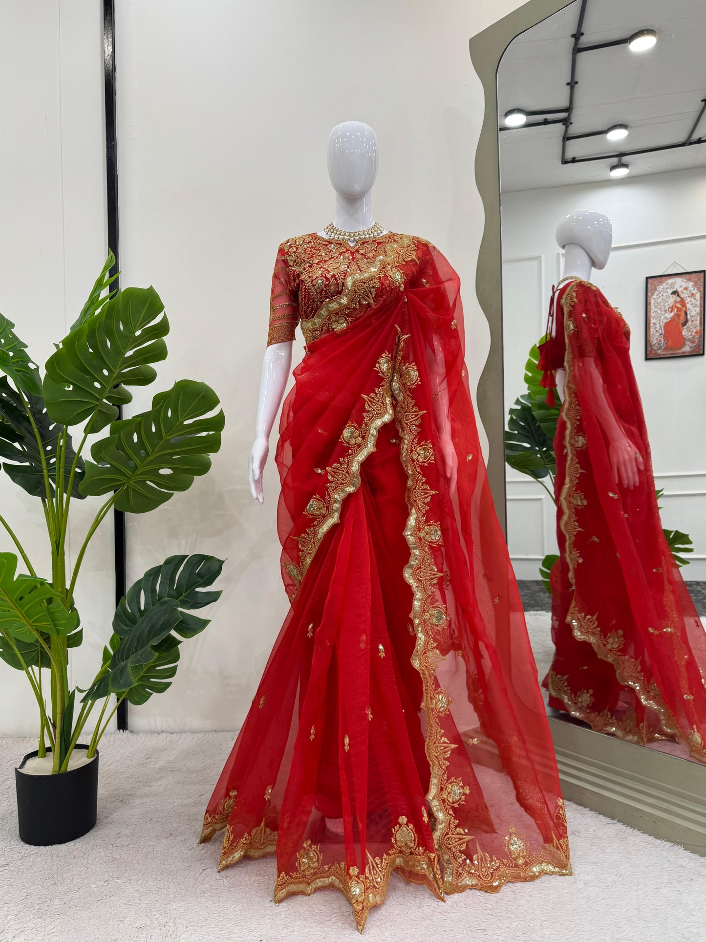 Looking Some One For This Same Colour Beautiful Designer Saree On Havy Organza Silk Febric With Thred