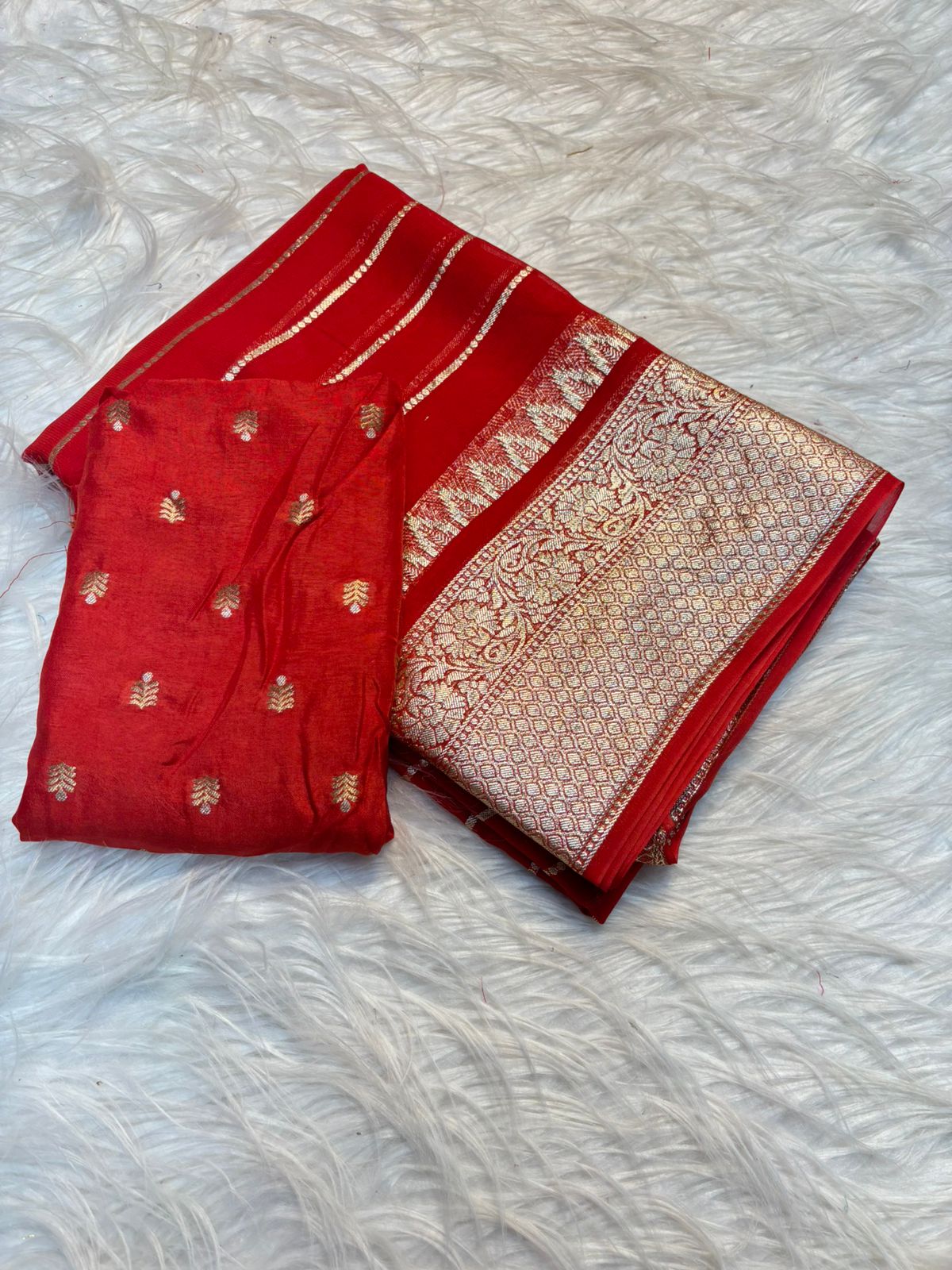Viscose Georgette Saree With running Blouse