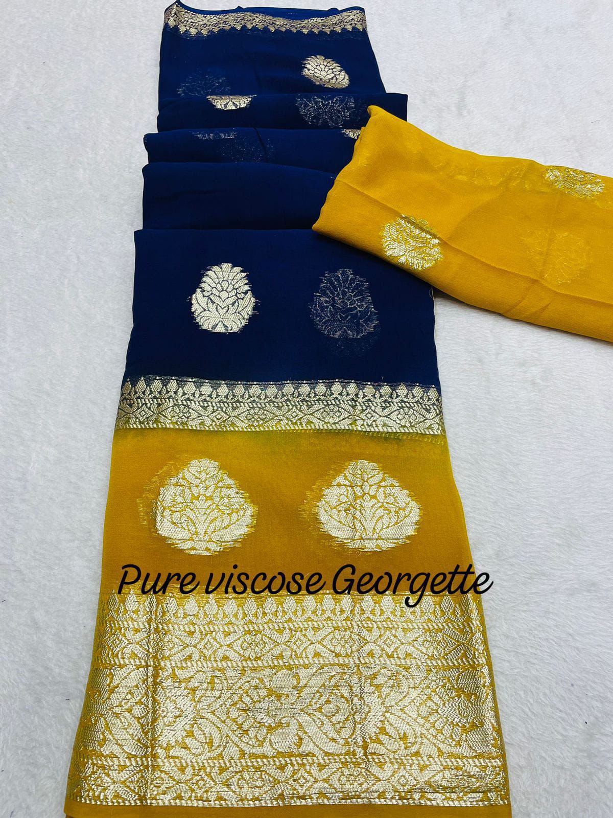 2DGeorgette Saree With Running Blouse