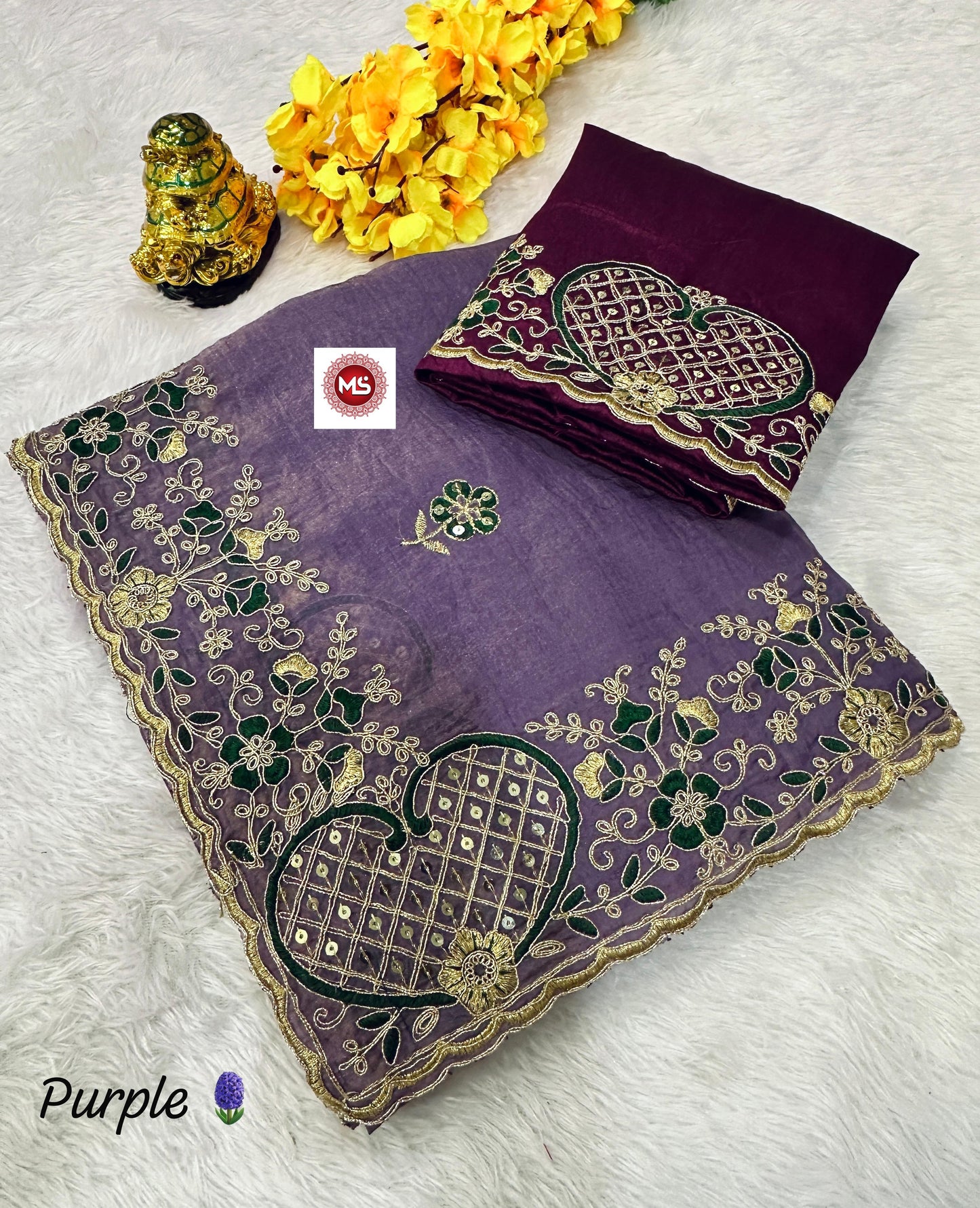 HEAVY PREMIUM SOFT GOLD CRUSH SILK FABRIC ON BEAUTIFUL C-PALLU EMBROIDERY SEQUENCES WORK