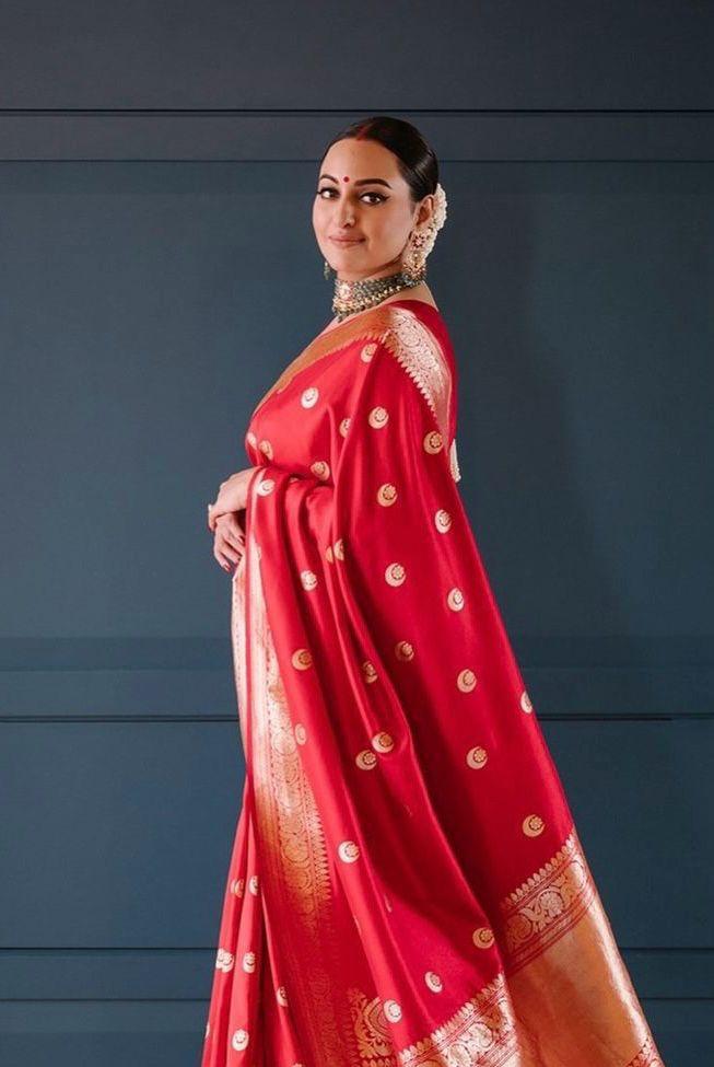BEAUTIFUL RICH PALLU & JACQUARD WORK ON ALL OVER