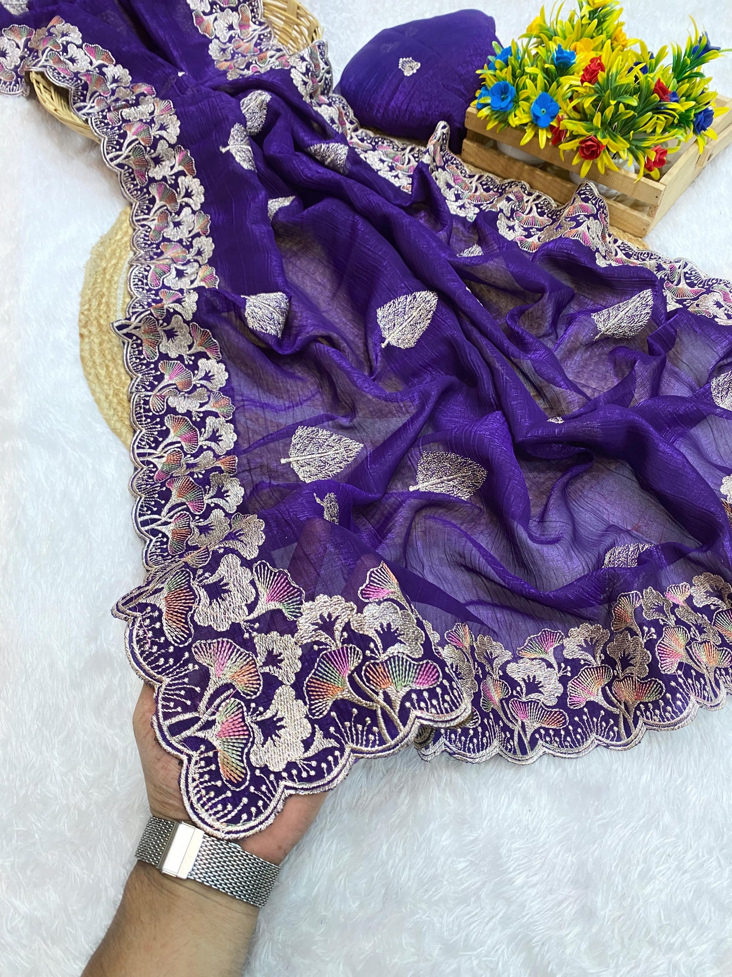 New Collection Of Beautiful Embroidery Saree