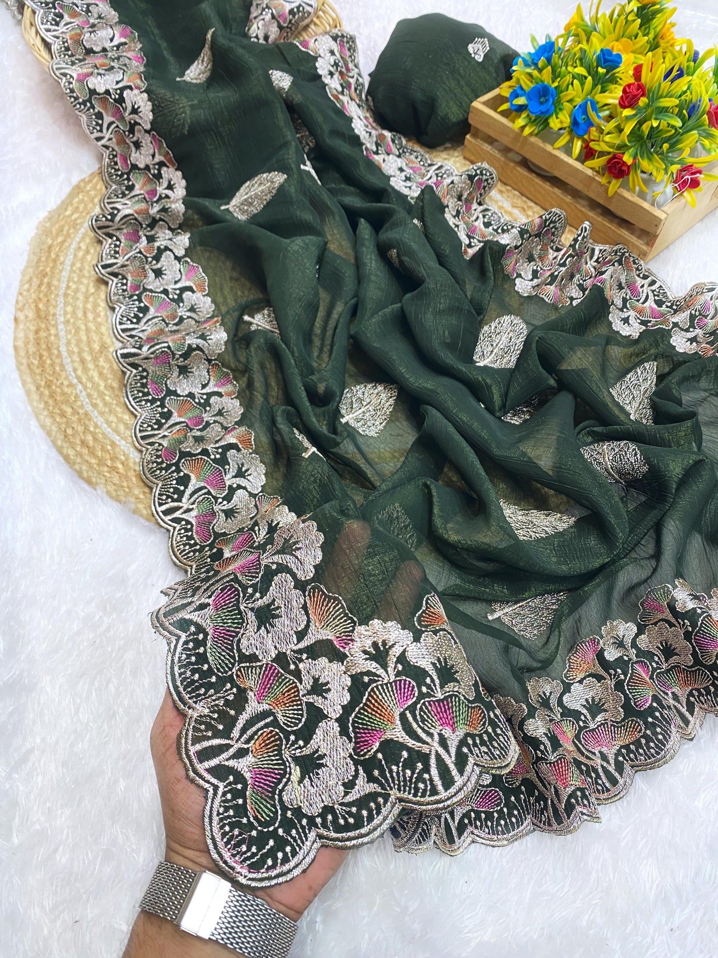 New Collection Of Beautiful Embroidery Saree