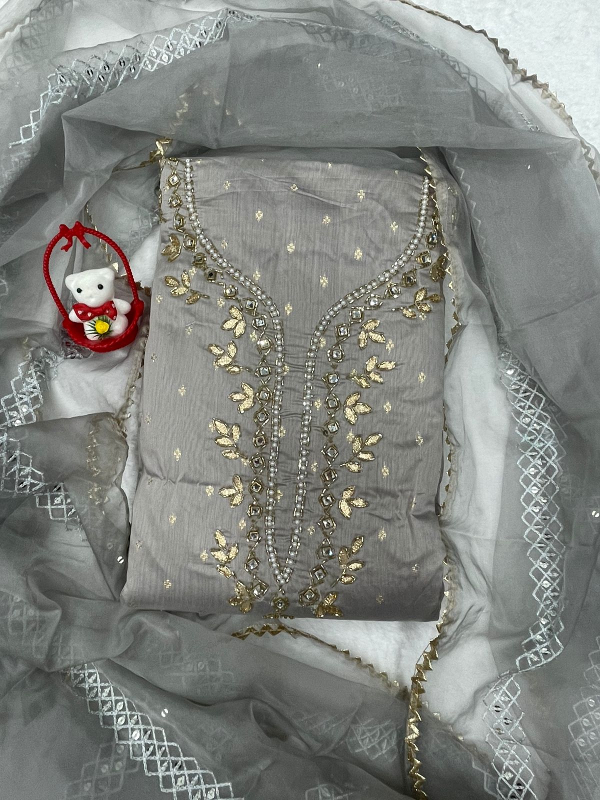 TOP MODAL BUTTI HANDWORK WITH BOTTOM INNER CREP DUPPATA ORGANZA WORK