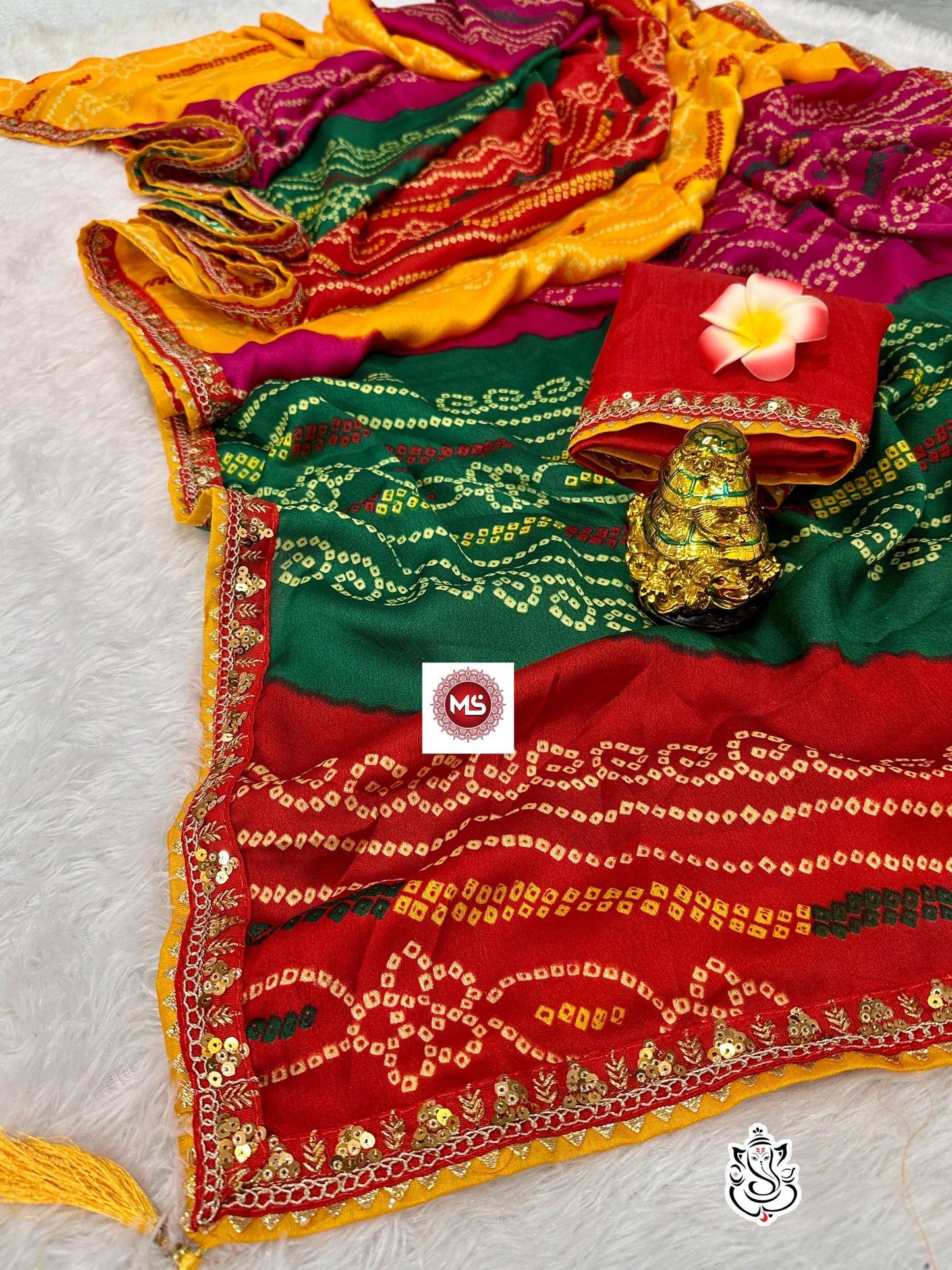 Soft Satin Moss Pachrangi Bandej Design