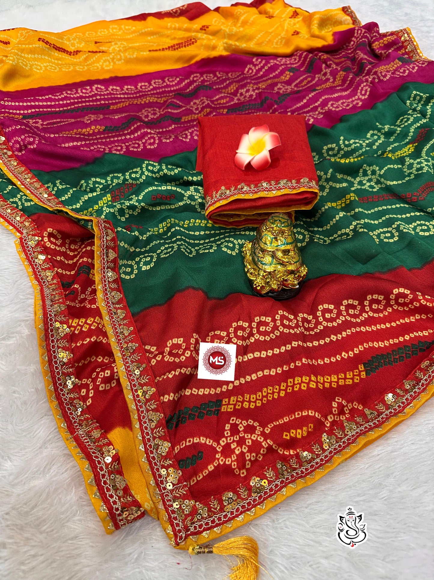 Soft Satin Moss Pachrangi Bandej Design