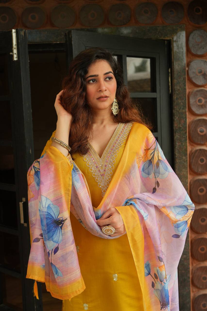 FULLY STITCHED ETHNIC SET  WITH DUPATTA