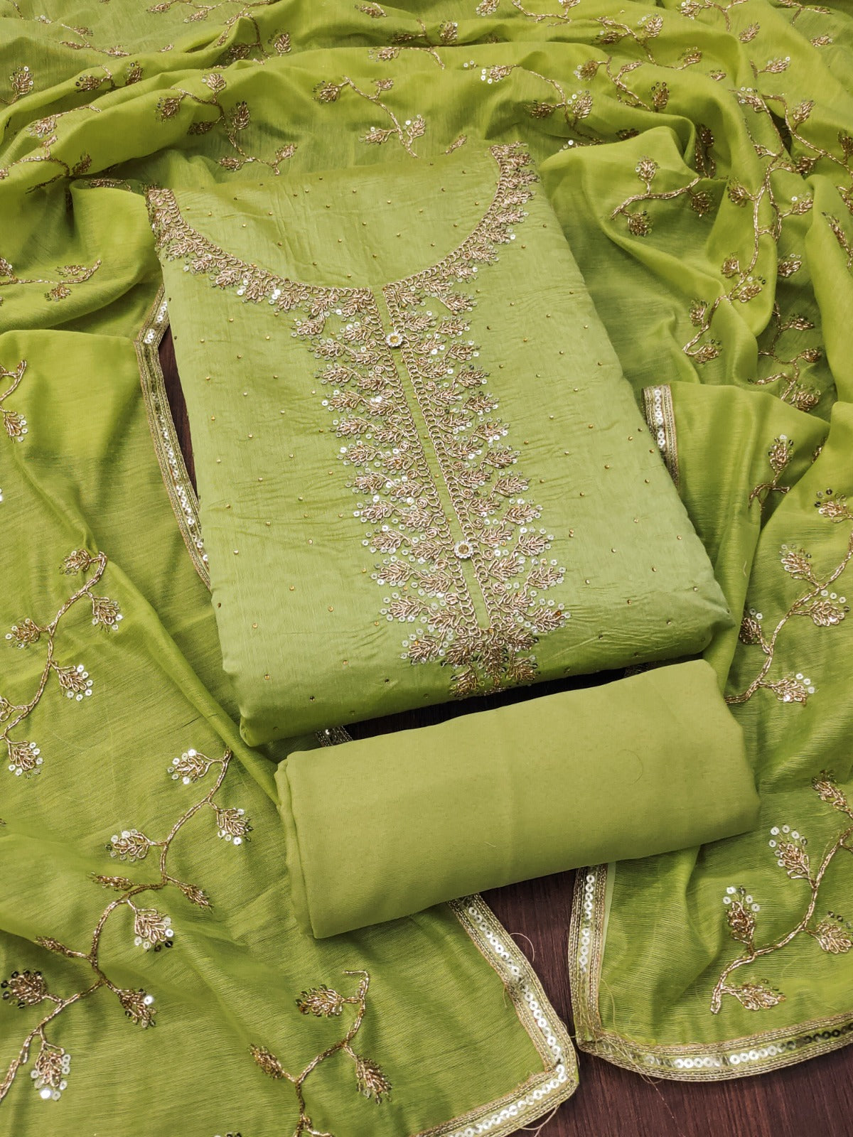Top modal butti bottom inner heavy crep dupatta