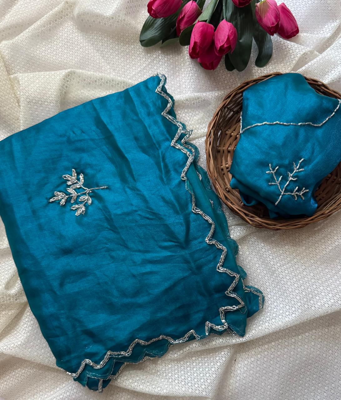 We get you what you look for pure  original space silk saree with pattern all over with blouse