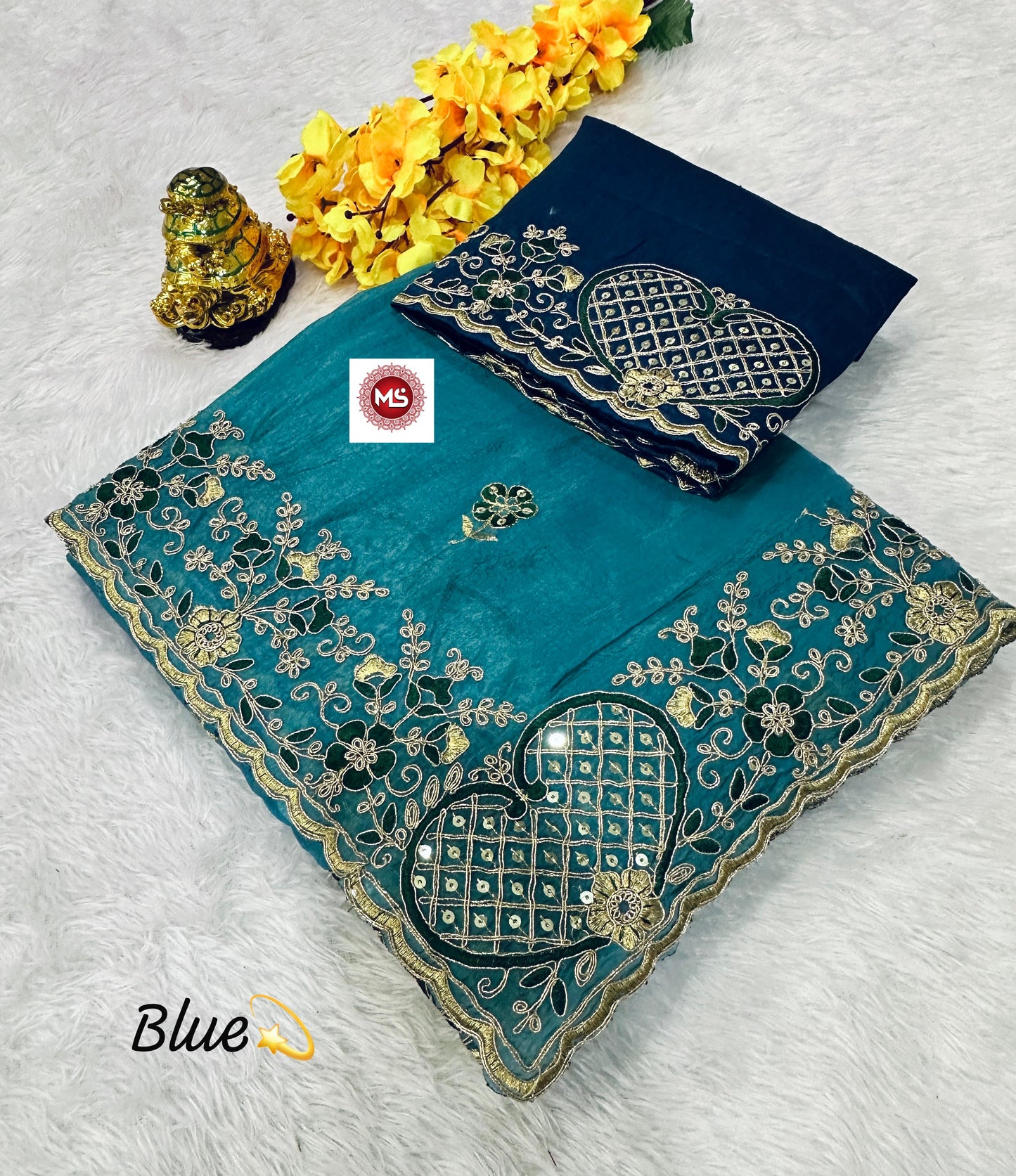 HEAVY PREMIUM SOFT GOLD CRUSH SILK FABRIC ON BEAUTIFUL C-PALLU EMBROIDERY SEQUENCES WORK