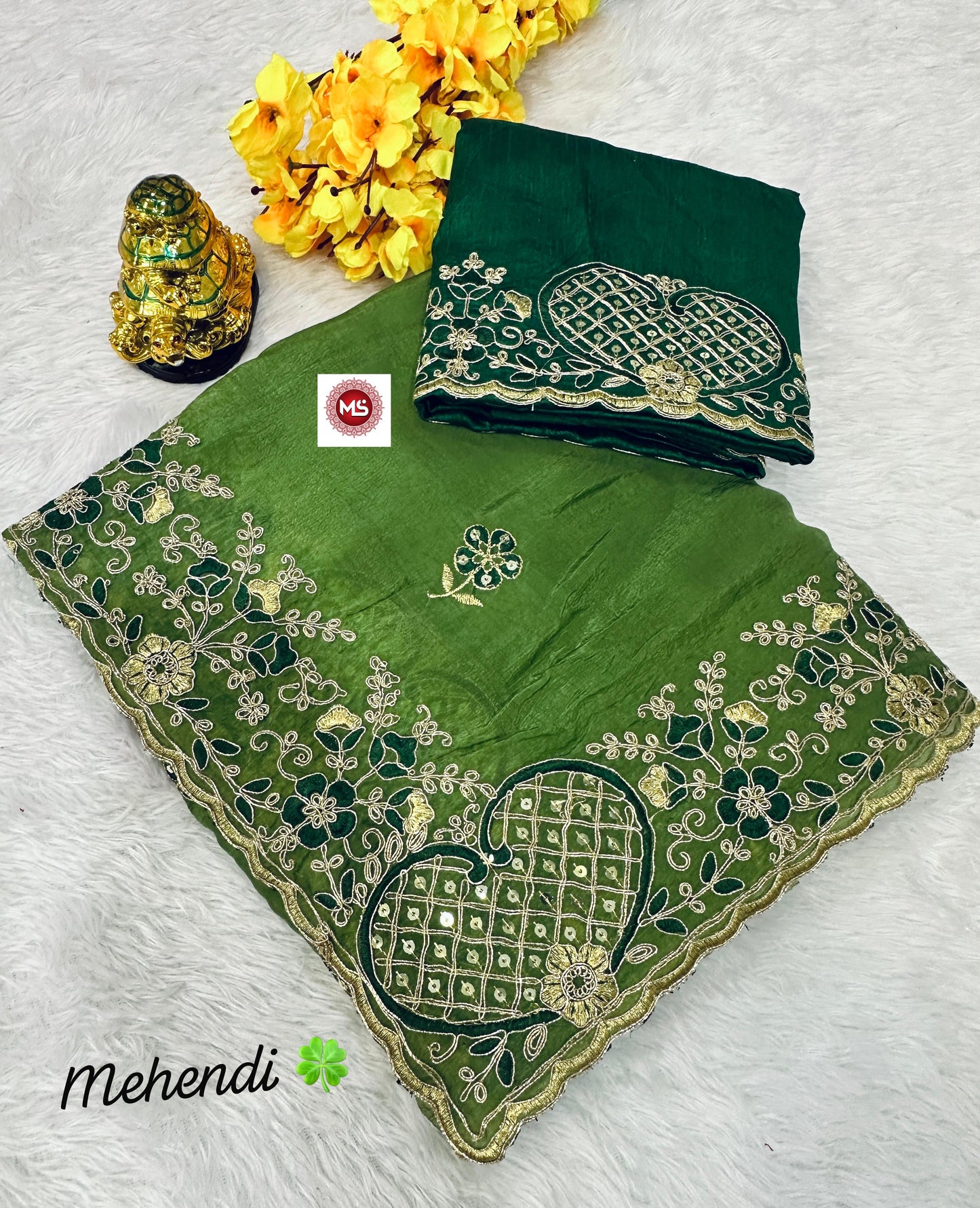 HEAVY PREMIUM SOFT GOLD CRUSH SILK FABRIC ON BEAUTIFUL C-PALLU EMBROIDERY SEQUENCES WORK