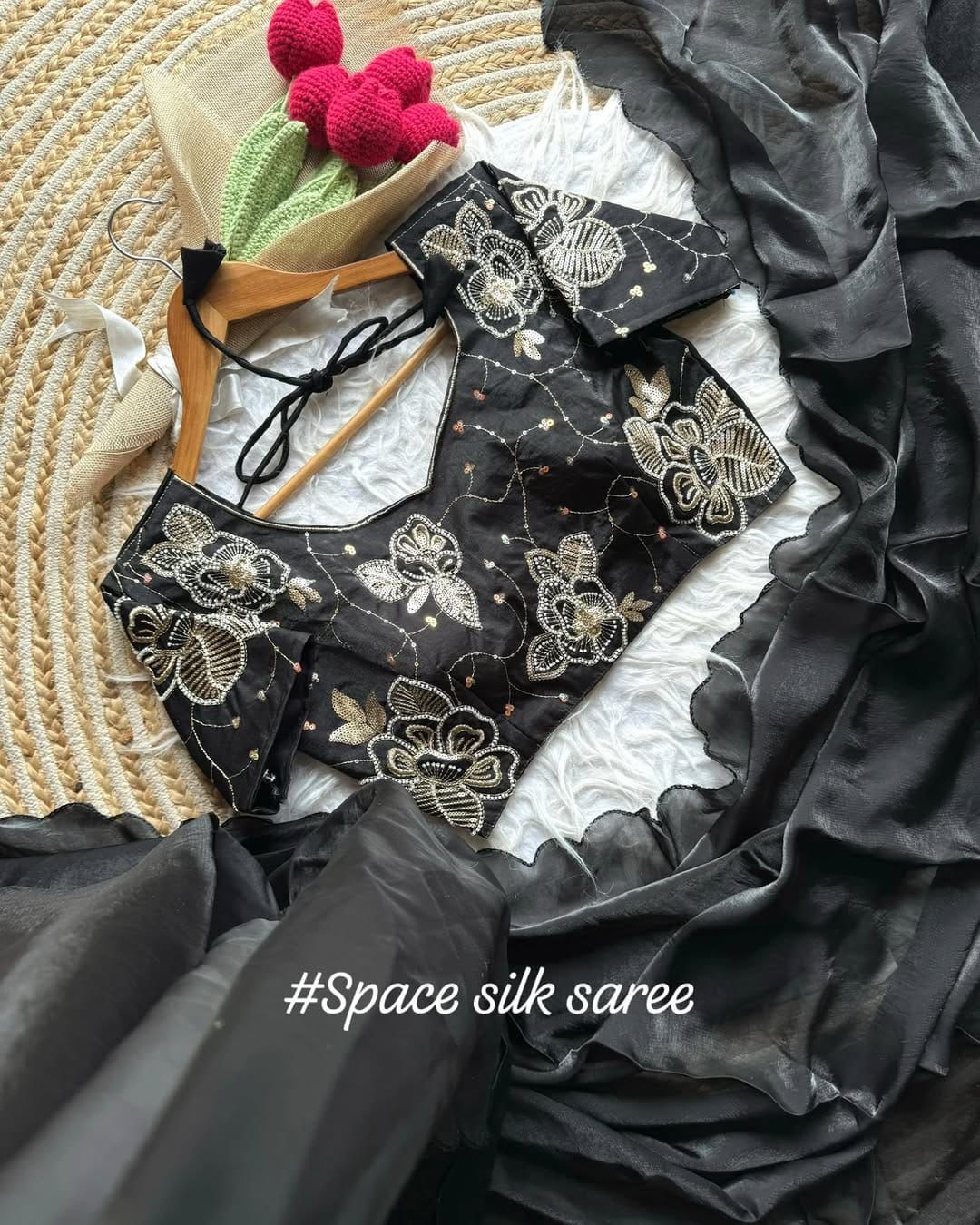 We get you what you look for pure  original space silk saree with pattern all over with blouse