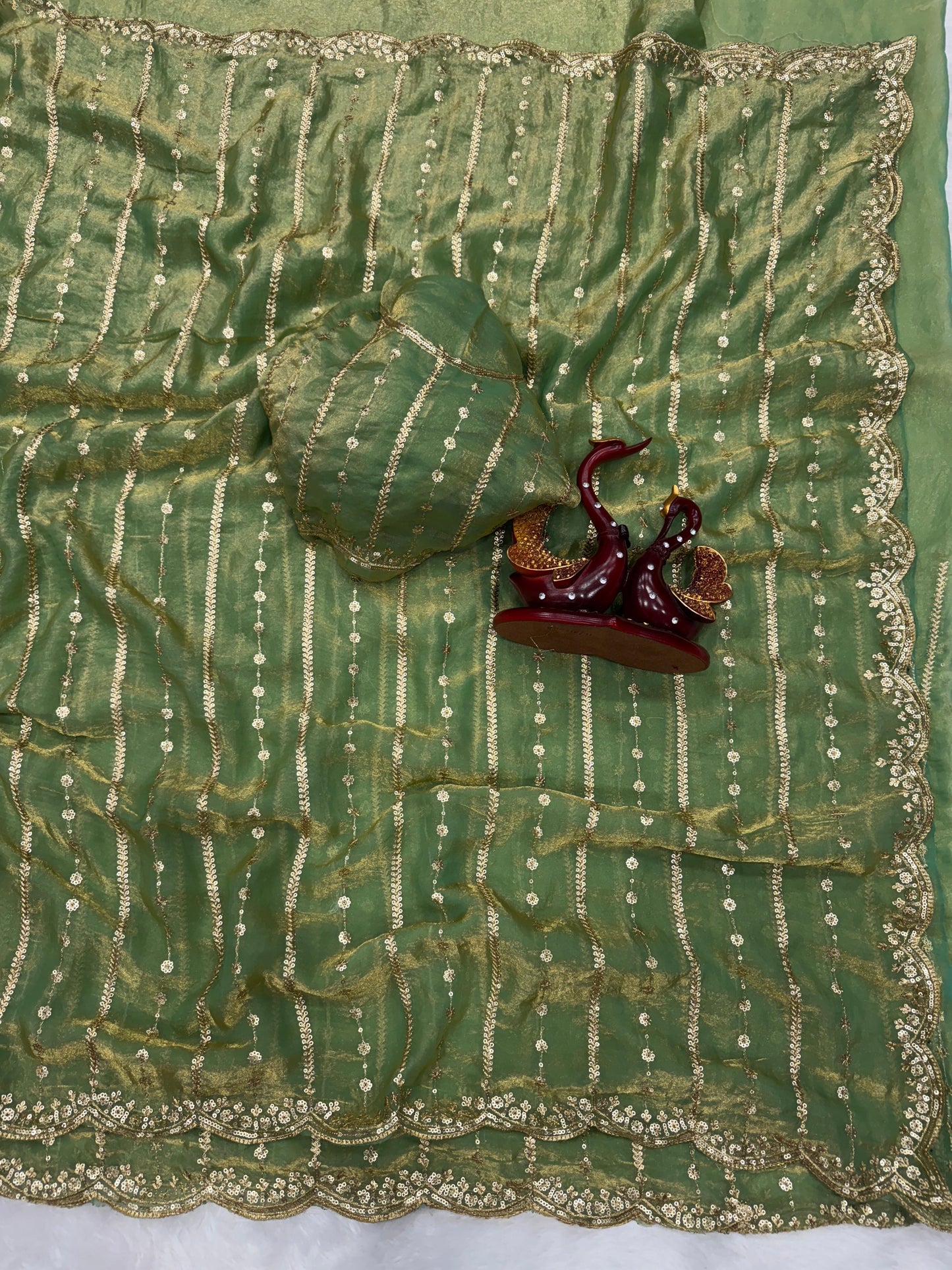 😍Be a festive ceremony or a family get-together, these stunning sequence saree are some great picks to  amp up your personal style
