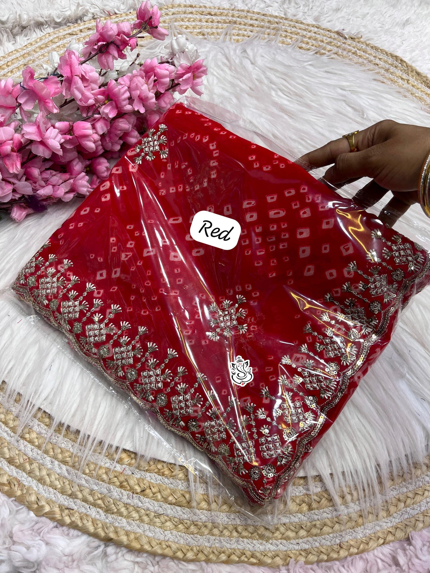 soft c*c Georgette bandej saree with beautiful c-pallu sequence thread work & butti in whole saree