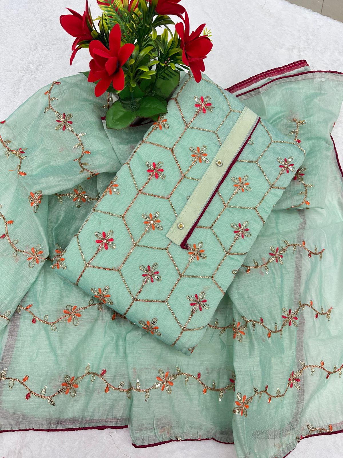 Top modal butti bottom inner heavy crep dupatta