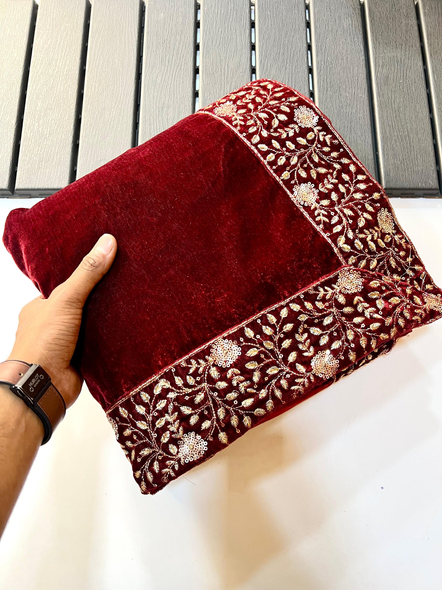 Premium Heavy 9000 Velvet Saree with Zari & Sequence Embroidery