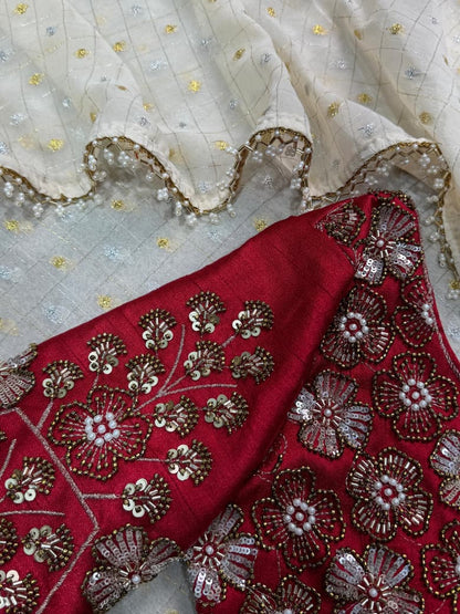 Premium Crunchy Georgette Saree with Dual Zari Butti & Pearl Lace Border